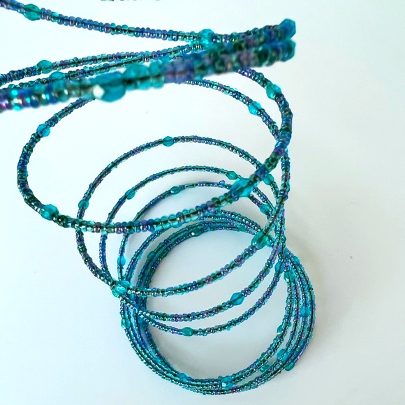 💙 Beaded spiral bracelet to fit any size - Picture 4 of 5